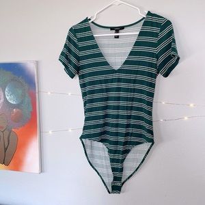 Sz Large. Forever 21 Body Suit